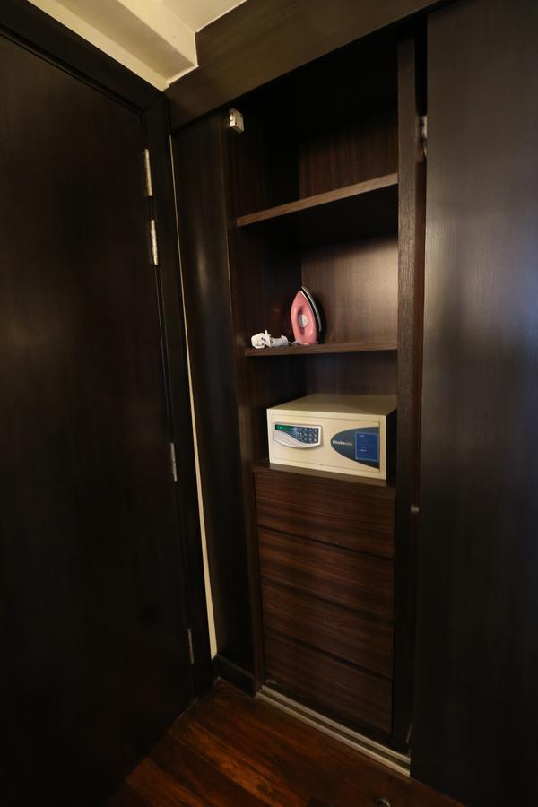 Millennium Suite At Pyramid Tower Petaling Jaya Buitenkant foto