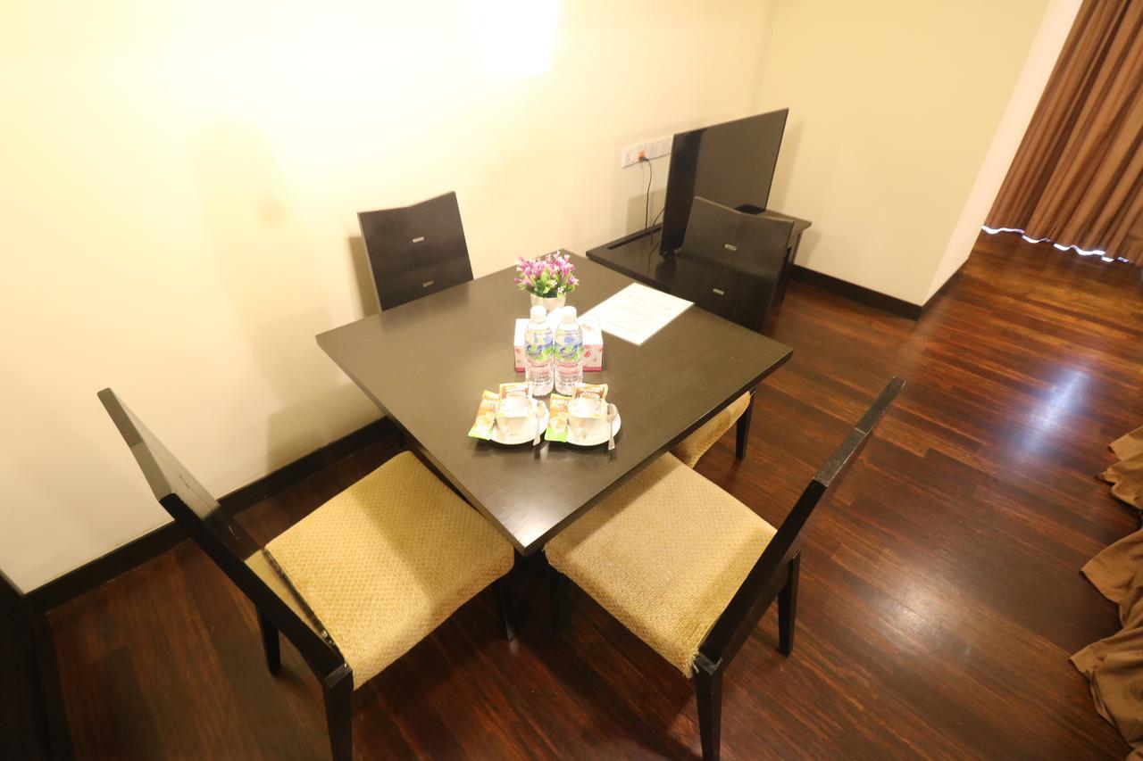 Millennium Suite At Pyramid Tower Petaling Jaya Buitenkant foto