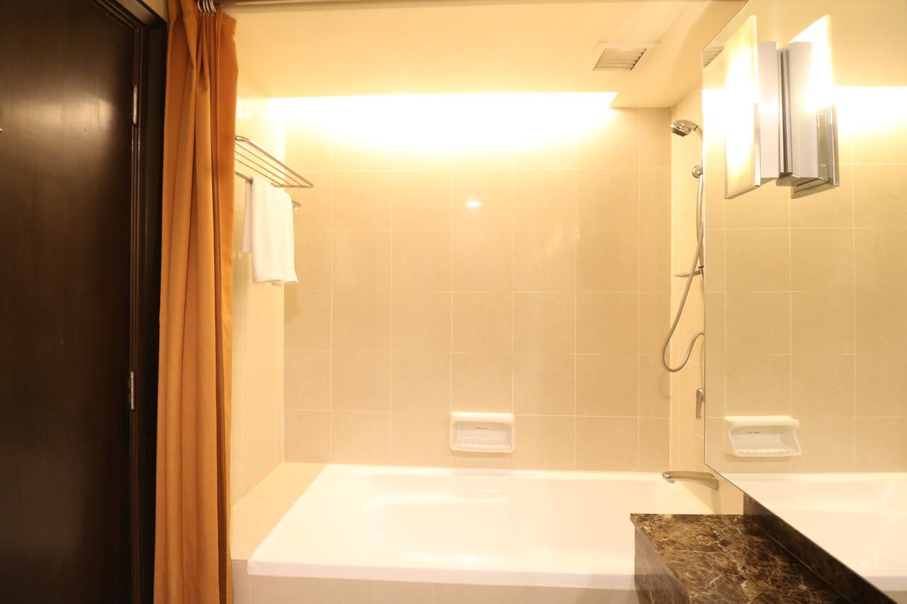 Millennium Suite At Pyramid Tower Petaling Jaya Buitenkant foto