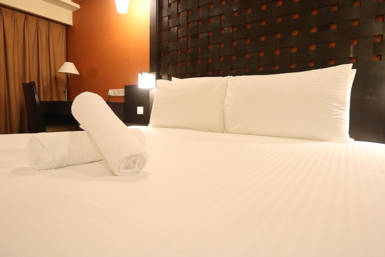 Millennium Suite At Pyramid Tower Petaling Jaya Buitenkant foto