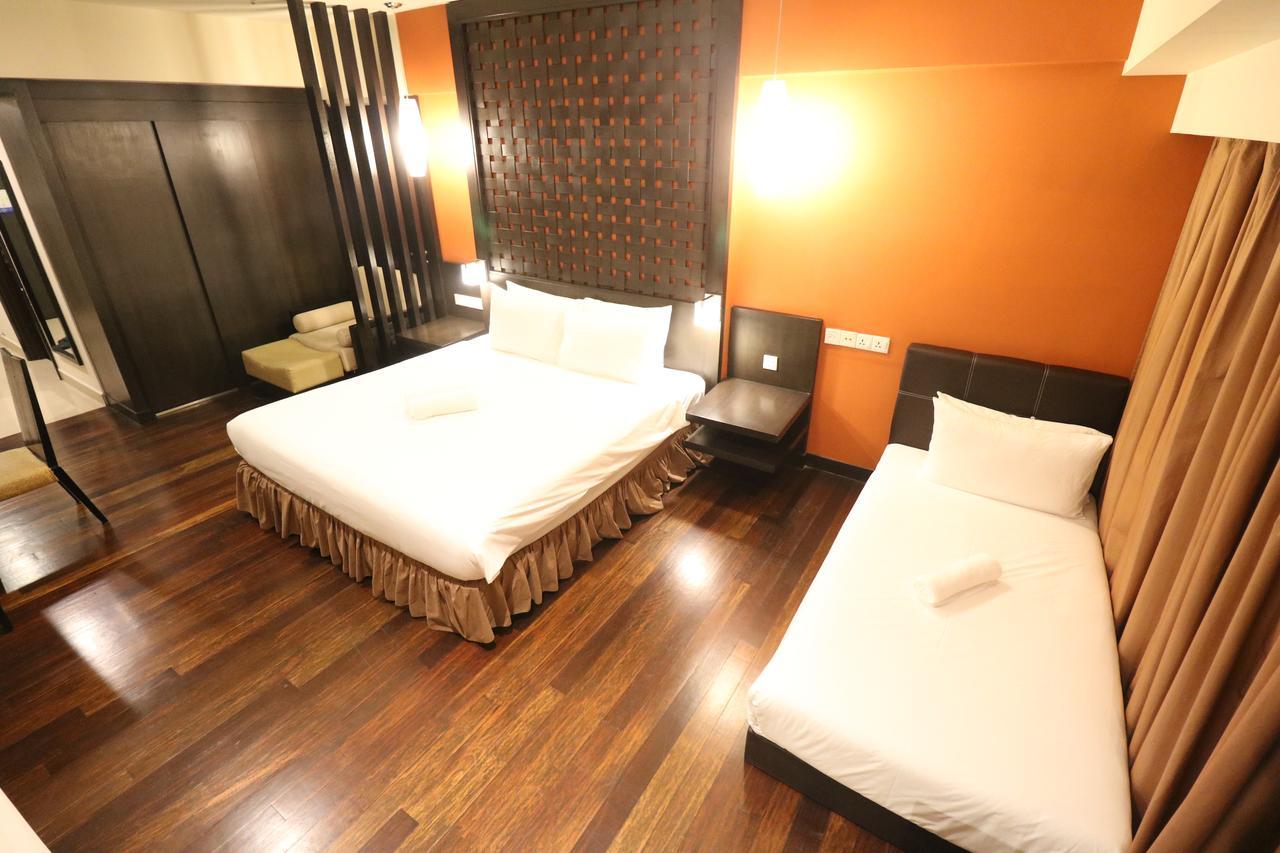 Millennium Suite At Pyramid Tower Petaling Jaya Buitenkant foto