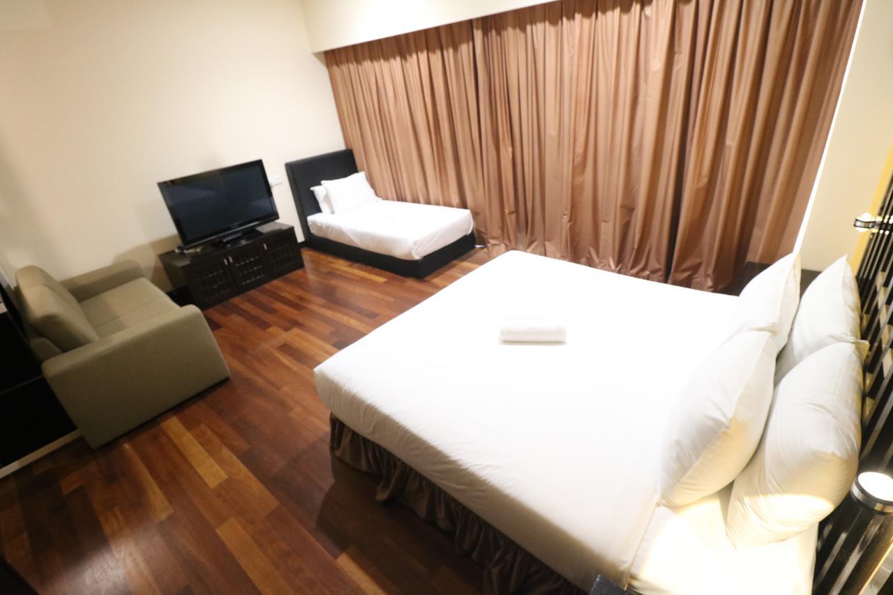 Millennium Suite At Pyramid Tower Petaling Jaya Buitenkant foto